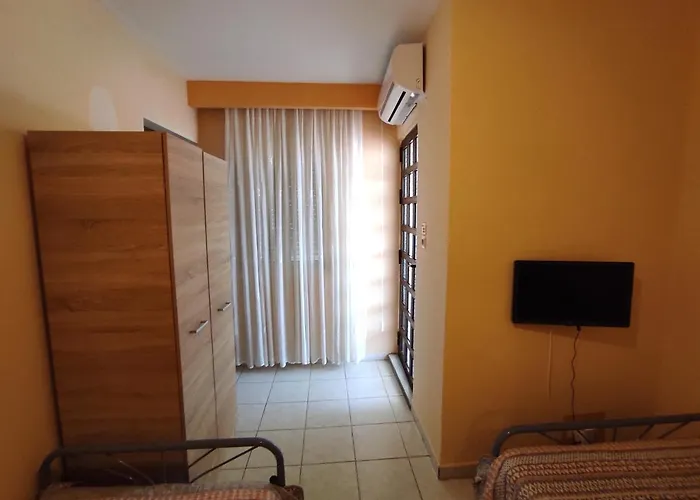 Casa Stella * 阿吉亚特拉萨