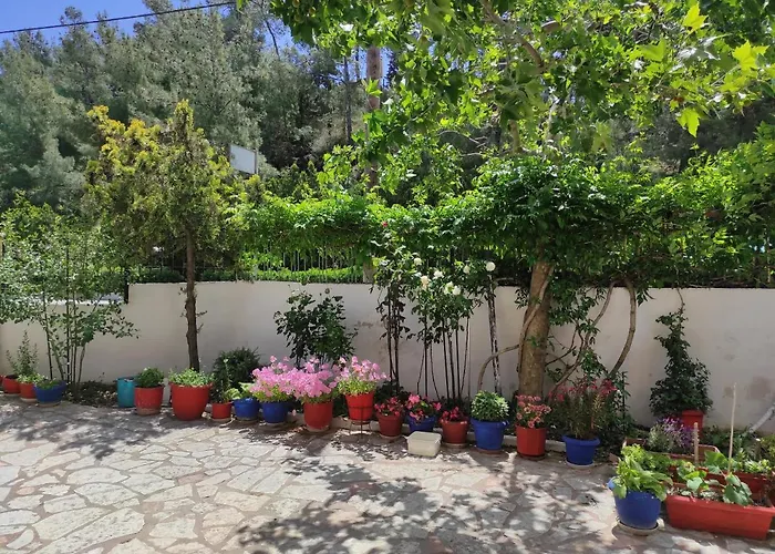 Casa Stella * 阿吉亚特拉萨